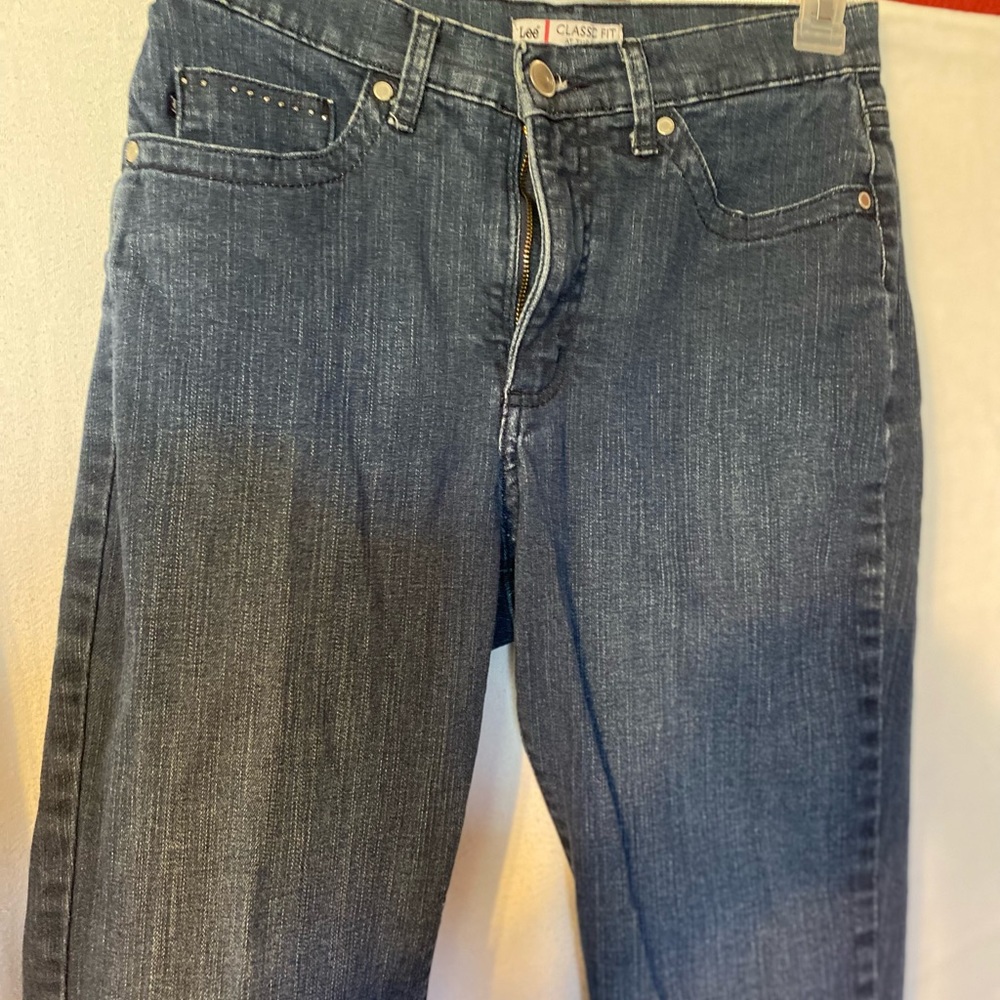 Lee’s Classic Fit at the waist Jeans